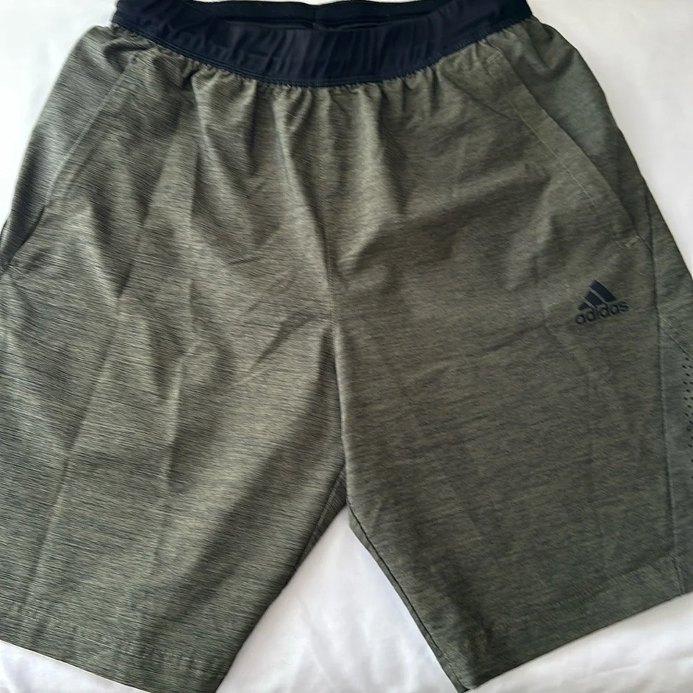 Men’s Adidas athletic shorts size small new